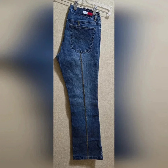 Jeans - Picture 1 of 9